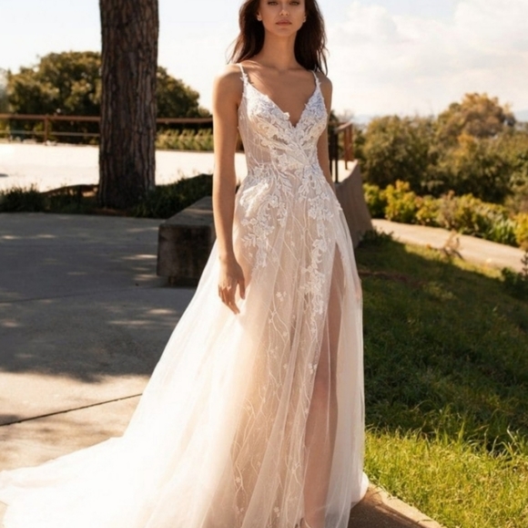 PRONOVIAS BRIDAL - Picture 1 of 9